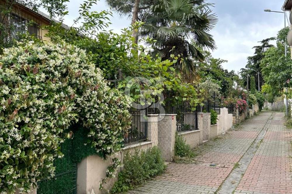 Eyüpsultan Topçularda Özel garajlı Bahçeli Müstakil Dubleks 