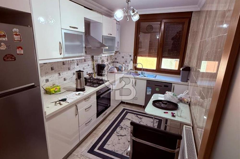 Feyzullah Caddesi Üzerinde Satılık İskanlı 3+1 105 m²