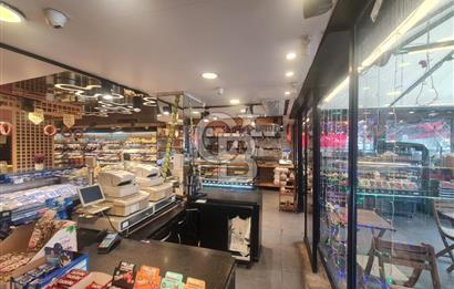 Acıbadem caddesi üzerinde devren kiralık şarküteri