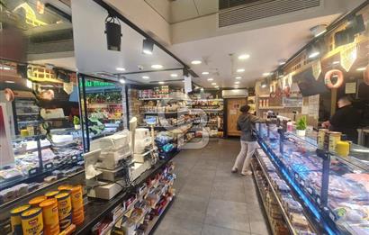 Acıbadem caddesi üzerinde devren kiralık şarküteri