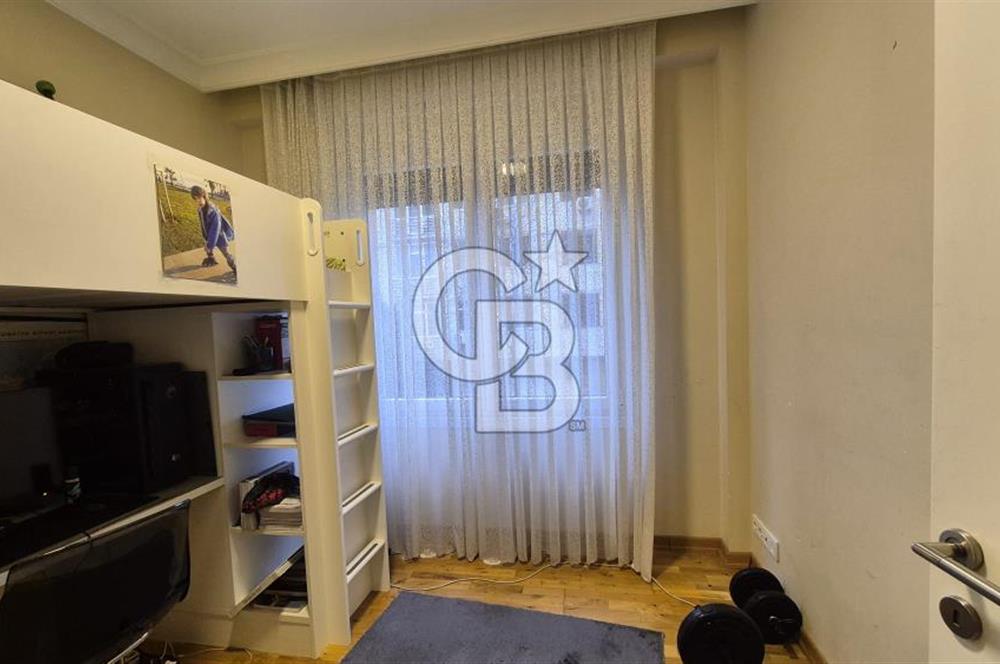 Kadıköy Kızıltoprak’ta, Bağdat Cad ne Sadece 90 Metre Mesafede Satılık 3+1 Daire