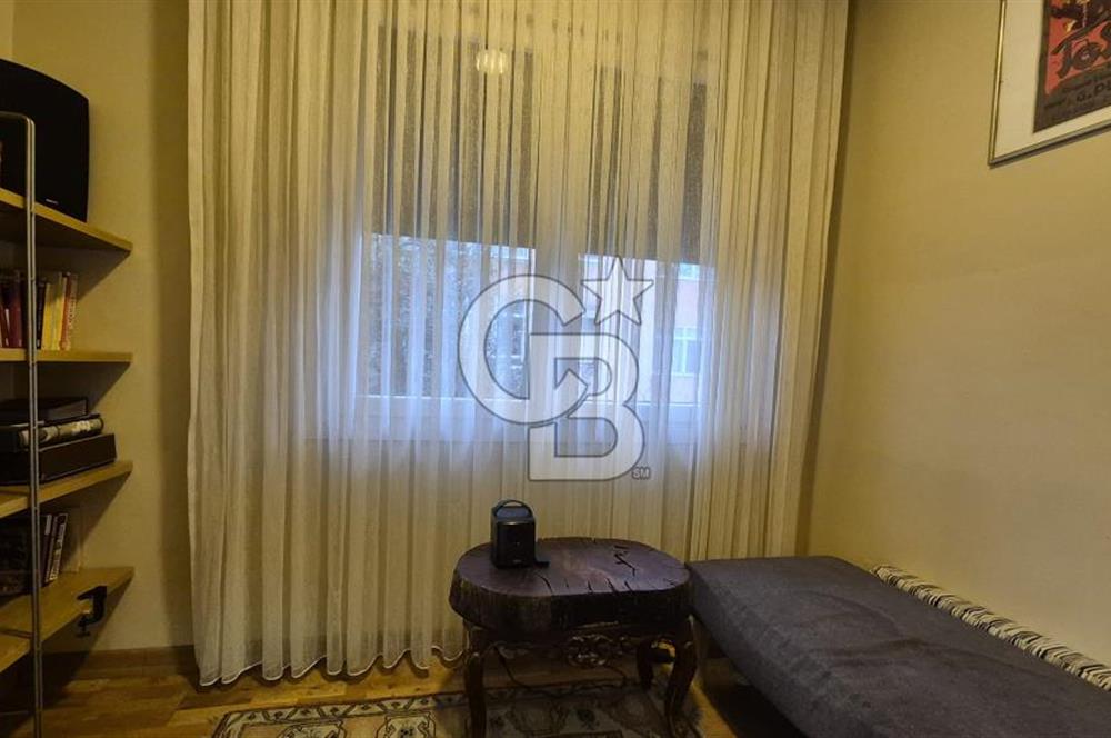 Kadıköy Kızıltoprak’ta, Bağdat Cad ne Sadece 90 Metre Mesafede Satılık 3+1 Daire