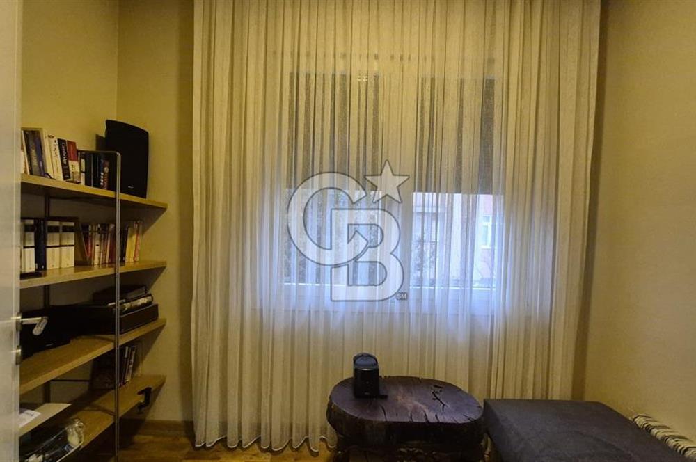 Kadıköy Kızıltoprak’ta, Bağdat Cad ne Sadece 90 Metre Mesafede Satılık 3+1 Daire