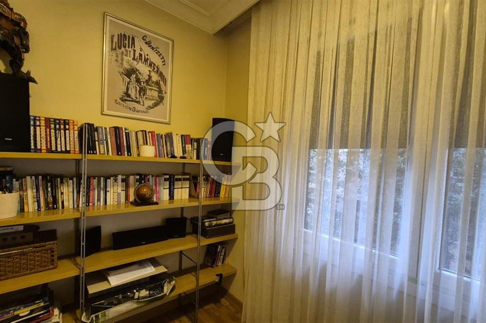 Kadıköy Kızıltoprak’ta, Bağdat Cad ne Sadece 90 Metre Mesafede Satılık 3+1 Daire