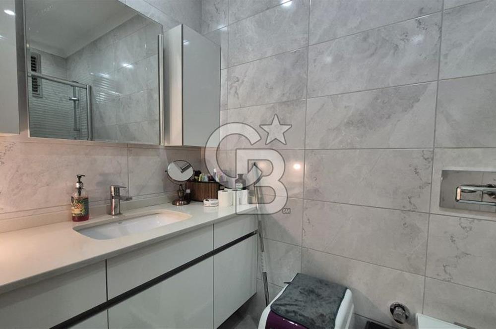 Kadıköy Kızıltoprak’ta, Bağdat Cad ne Sadece 90 Metre Mesafede Satılık 3+1 Daire