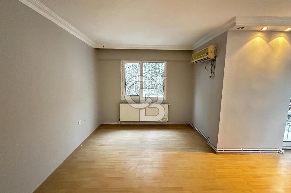 Bornova Kazım Dirik'te Tadilatlı 3+1 Kiralık Daire (125m²)