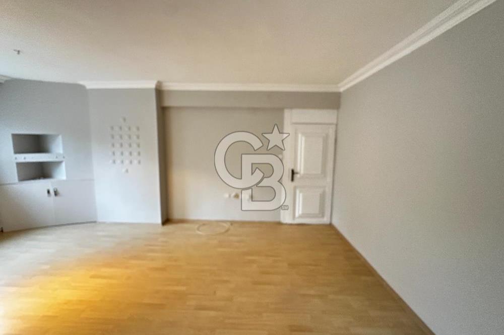 Bornova Kazım Dirik'te Tadilatlı 3+1 Kiralık Daire (125m²)