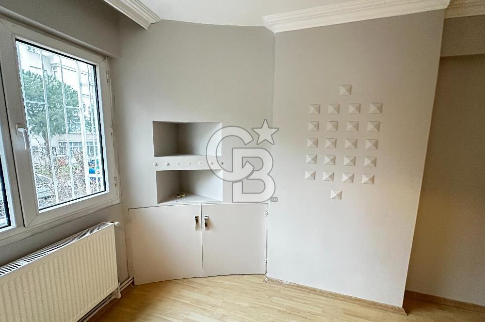 Bornova Kazım Dirik'te Tadilatlı 3+1 Kiralık Daire (125m²)