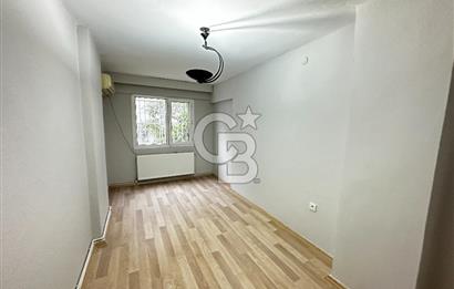 Bornova Kazım Dirik'te Tadilatlı 3+1 Kiralık Daire (125m²)