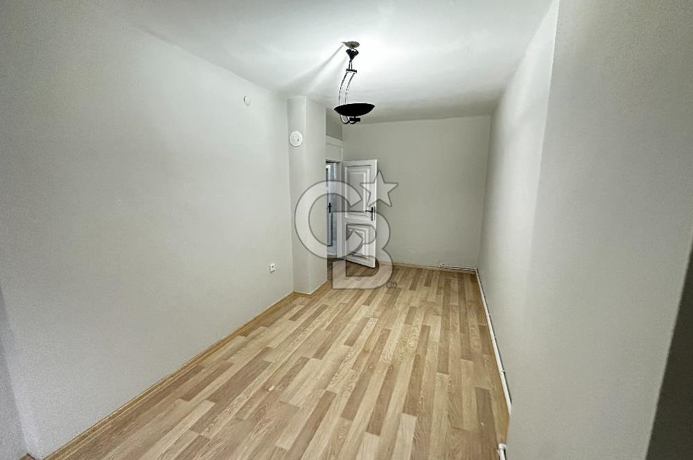 Bornova Kazım Dirik'te Tadilatlı 3+1 Kiralık Daire (125m²)