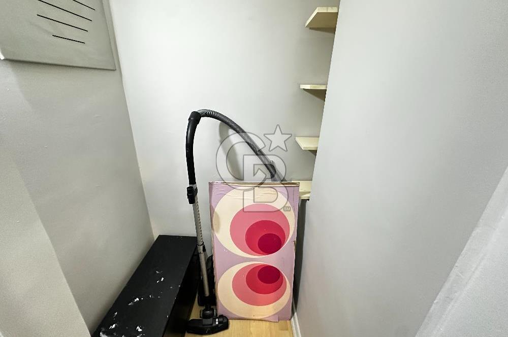 Bornova Kazım Dirik'te Tadilatlı 3+1 Kiralık Daire (125m²)