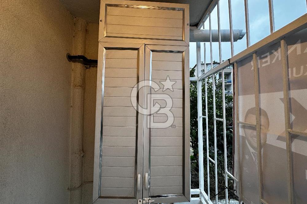 Bornova Kazım Dirik'te Tadilatlı 3+1 Kiralık Daire (125m²)