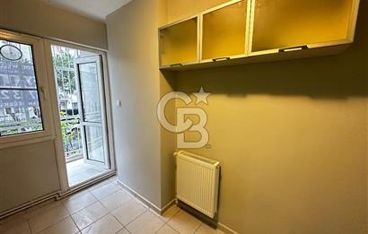 Bornova Kazım Dirik'te Tadilatlı 3+1 Kiralık Daire (125m²)