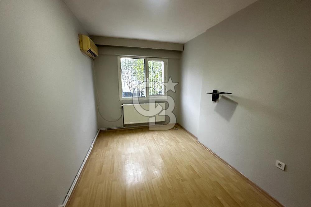 Bornova Kazım Dirik'te Tadilatlı 3+1 Kiralık Daire (125m²)