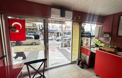 Manisa Şehzadeler'de Satılık Dükkan: 52m² + Bahçe, Cadde Üstü