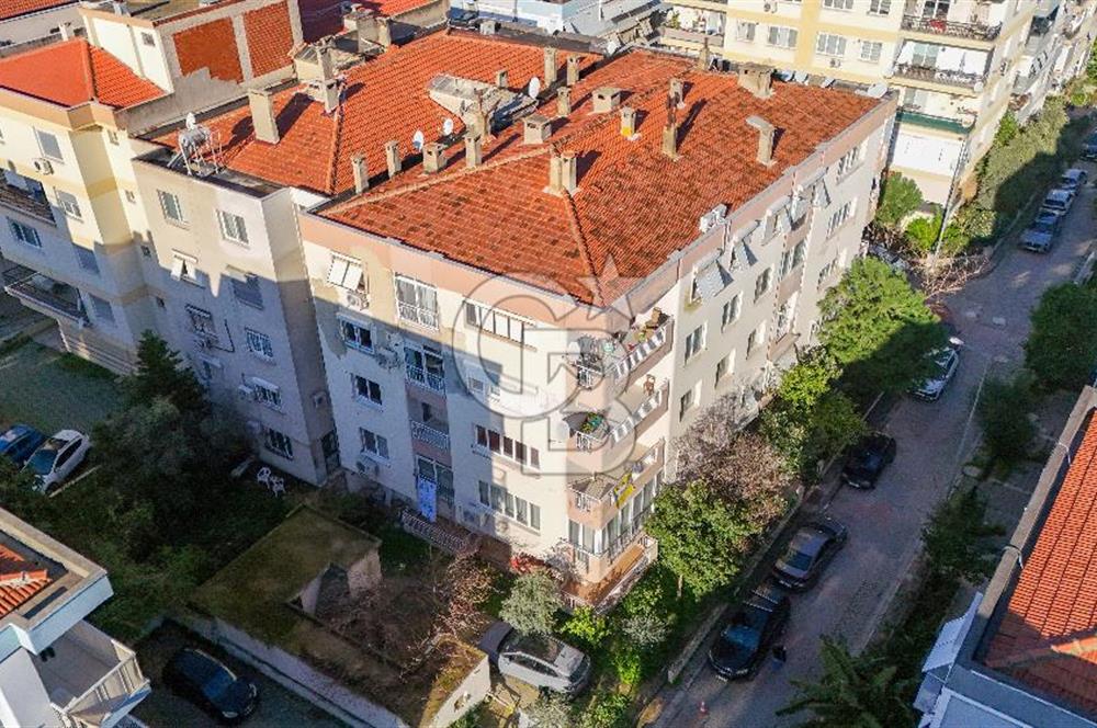 Bostanlı Şehitler Bulvarı Yakını Geniş Bahçeli 3+1 Satılık Daire