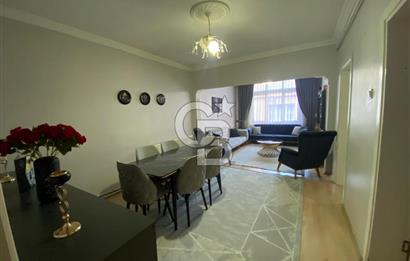 MUSELAND-KARABAĞLAR'DA MERKEZİ KONUMDA KOMPLE SATILIK BİNA