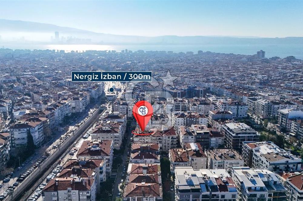 Bostanlı Şehitler Bulvarı Yakını Geniş Bahçeli 3+1 Satılık Daire