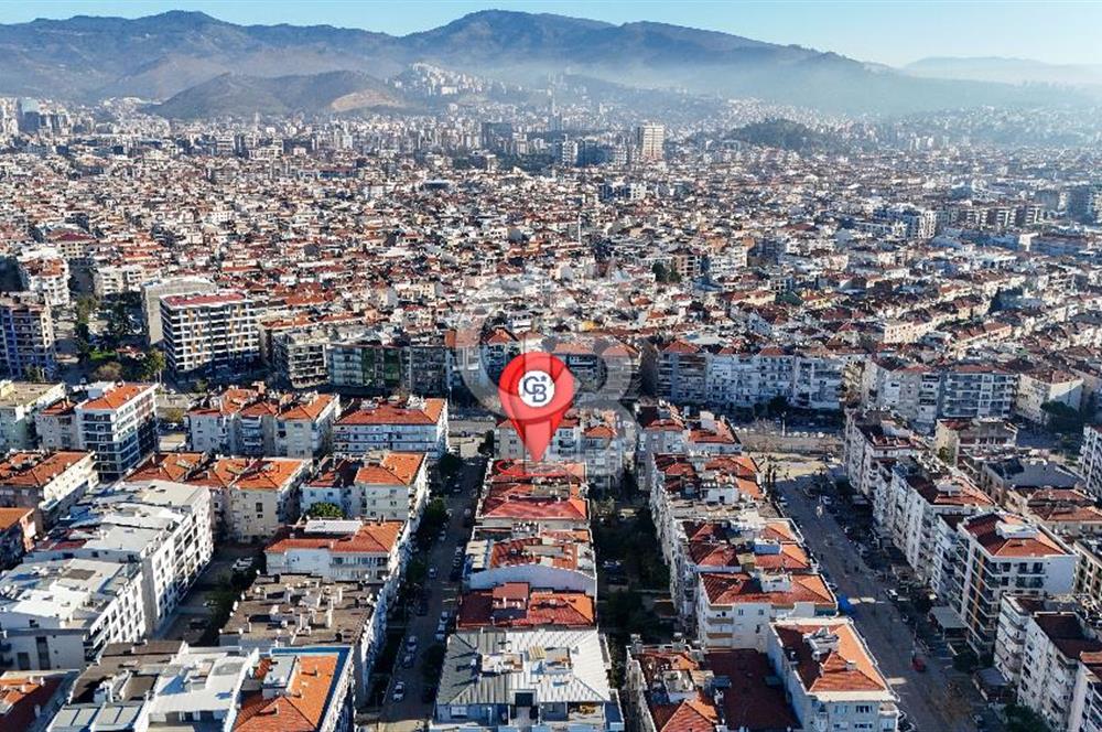 Bostanlı Şehitler Bulvarı Yakını Geniş Bahçeli 3+1 Satılık Daire