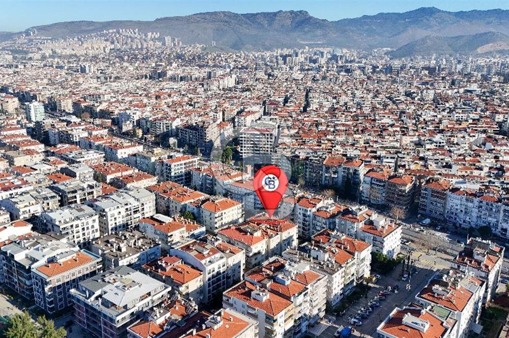 Bostanlı Şehitler Bulvarı Yakını Geniş Bahçeli 3+1 Satılık Daire