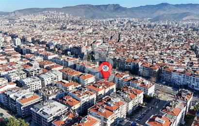 Bostanlı Şehitler Bulvarı Yakını Geniş Bahçeli 3+1 Satılık Daire