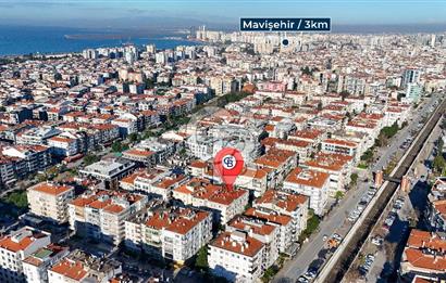 Bostanlı Şehitler Bulvarı Yakını Geniş Bahçeli 3+1 Satılık Daire