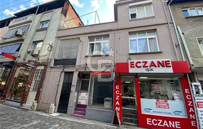 MUSELAND-KARABAĞLAR'DA MERKEZİ KONUMDA KOMPLE SATILIK BİNA