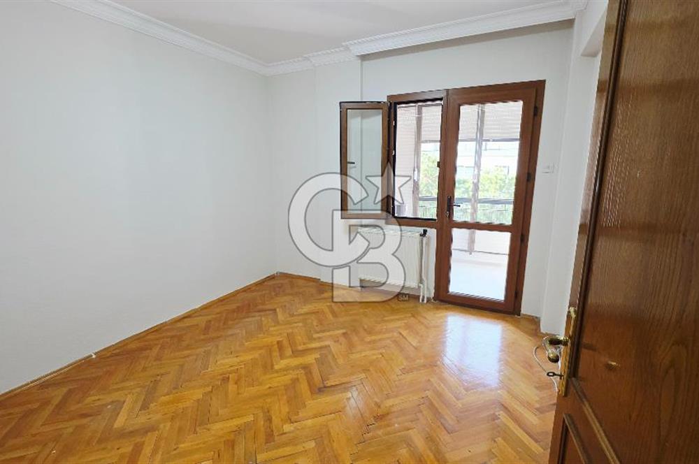 Karşıyaka Bostanlı Muharrem Candaş Sokak Kiralık 3+1 Daire