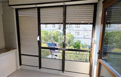 Karşıyaka Bostanlı Muharrem Candaş Sokak Kiralık 3+1 Daire