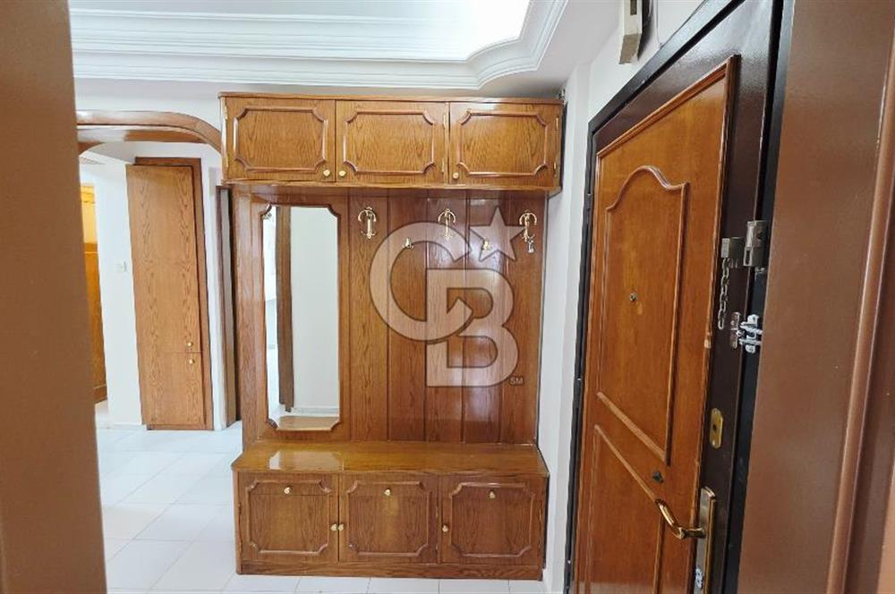 Karşıyaka Bostanlı Muharrem Candaş Sokak Kiralık 3+1 Daire