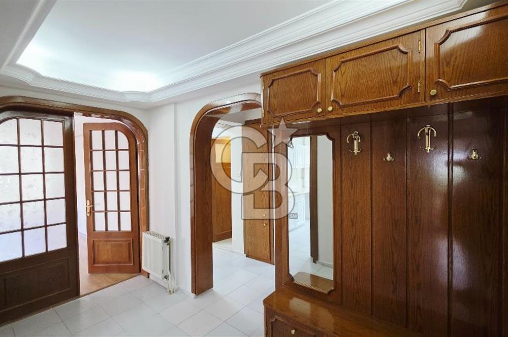 Karşıyaka Bostanlı Muharrem Candaş Sokak Kiralık 3+1 Daire