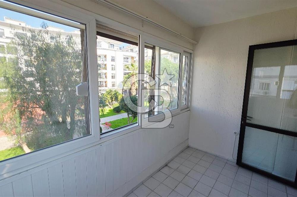 Karşıyaka Bostanlı Muharrem Candaş Sokak Kiralık 3+1 Daire