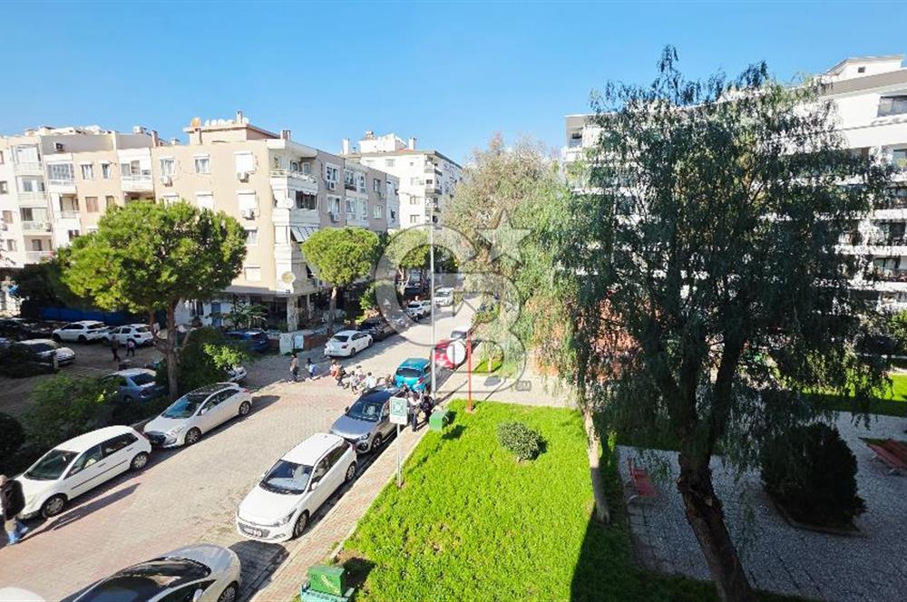 Karşıyaka Bostanlı Muharrem Candaş Sokak Kiralık 3+1 Daire