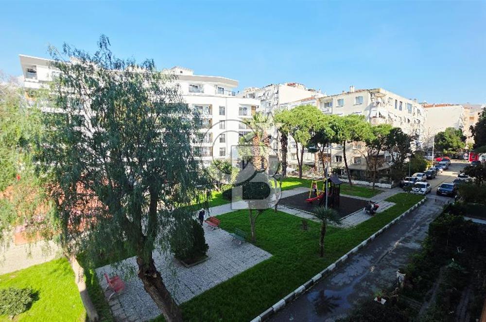 Karşıyaka Bostanlı Muharrem Candaş Sokak Kiralık 3+1 Daire