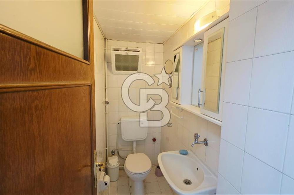 Karşıyaka Bostanlı Muharrem Candaş Sokak Kiralık 3+1 Daire