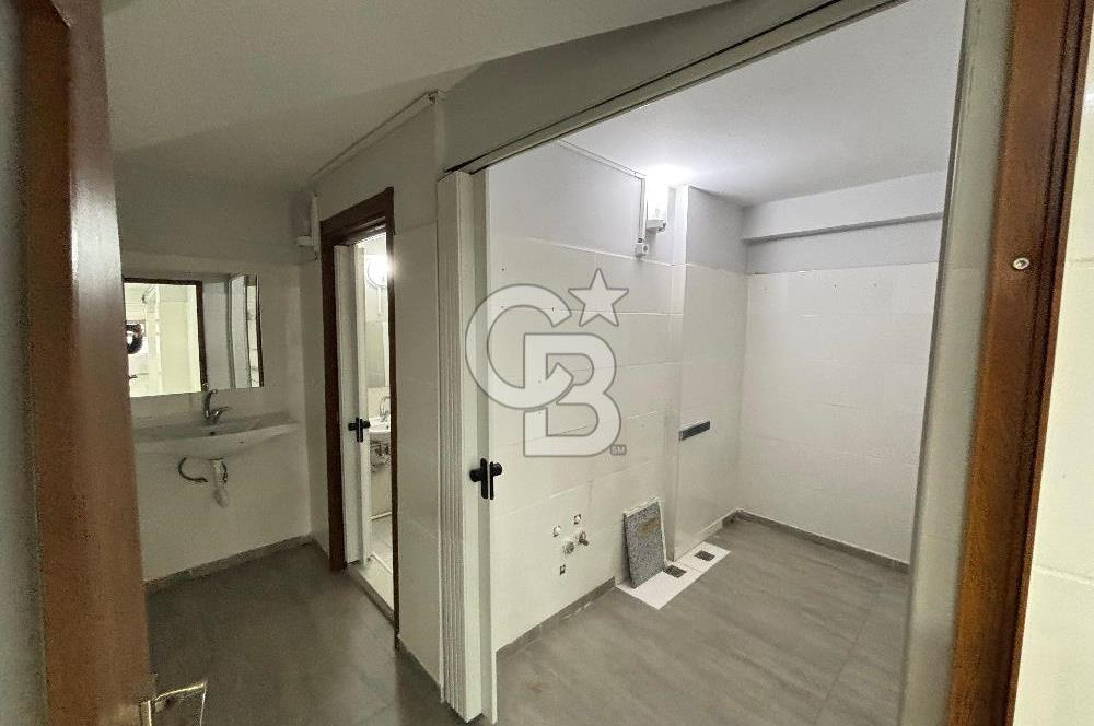 CB KİNG'DEN ATATÜRK MAH.ESKİ BANDIRMA CAD 190 m² SATILIK DÜKKAN