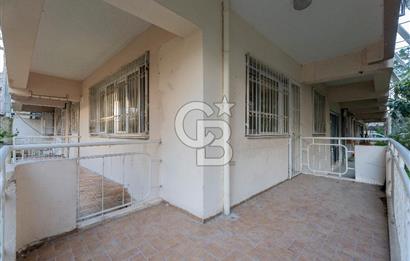 Bostanlı Şehitler Bulvarı Yakını Geniş Bahçeli 3+1 Satılık Daire