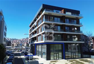 CB TOWER'DAN İZMİT'İN EN DEĞERLİ LOKASYONUNDA KİRALIK DÜKKAN. - 1 - 335050