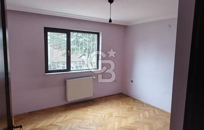 BARIŞ SİTESİNDE KİRALIK 6+1 TRİPLEKS VİLLA