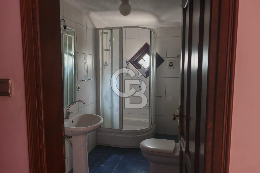 BARIŞ SİTESİNDE KİRALIK 6+1 TRİPLEKS VİLLA