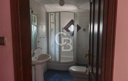 BARIŞ SİTESİNDE KİRALIK 6+1 TRİPLEKS VİLLA