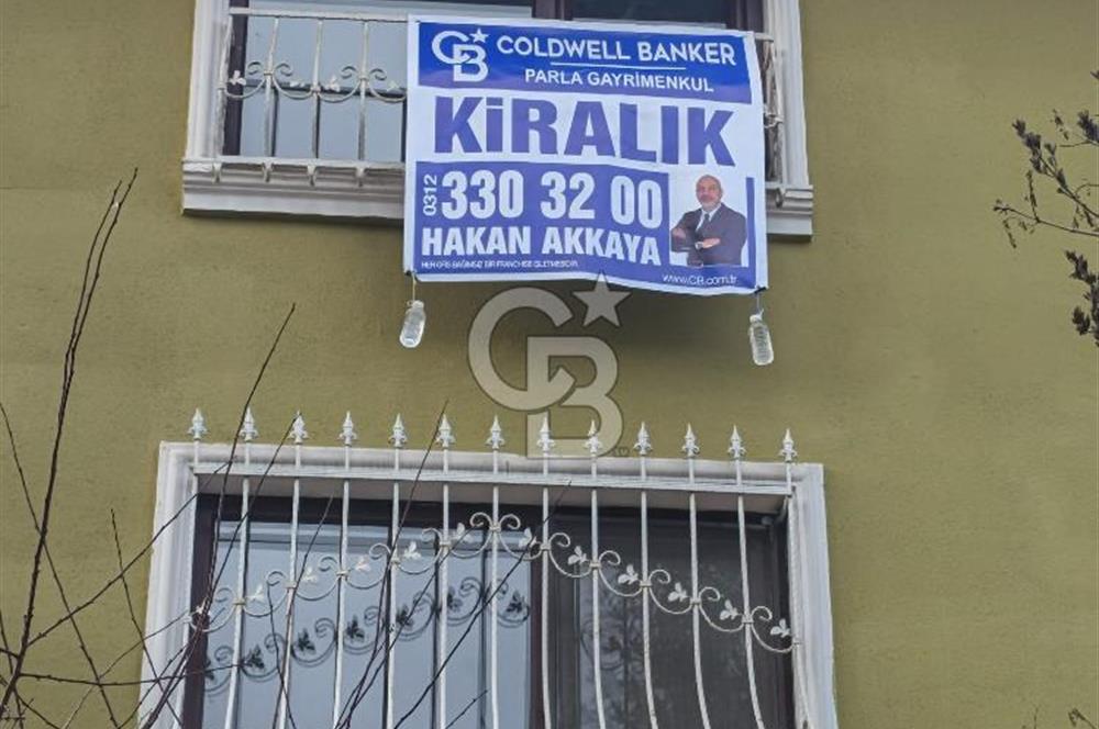 BARIŞ SİTESİNDE KİRALIK 6+1 TRİPLEKS VİLLA