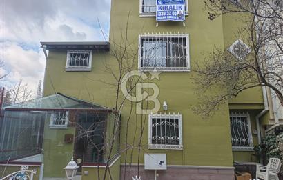 BARIŞ SİTESİNDE KİRALIK 6+1 TRİPLEKS VİLLA