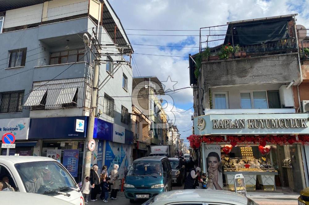 MUSELAND-KARABAĞLAR'DA MERKEZİ KONUMDA KOMPLE SATILIK BİNA