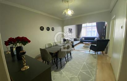 MUSELAND-KARABAĞLAR'DA MERKEZİ KONUMDA KOMPLE SATILIK BİNA