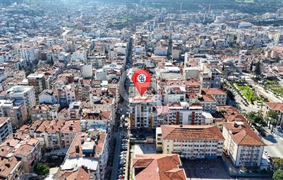 Manisa Merkez İşlek Cadde Üzerinde Satılık Köşe Dükkan