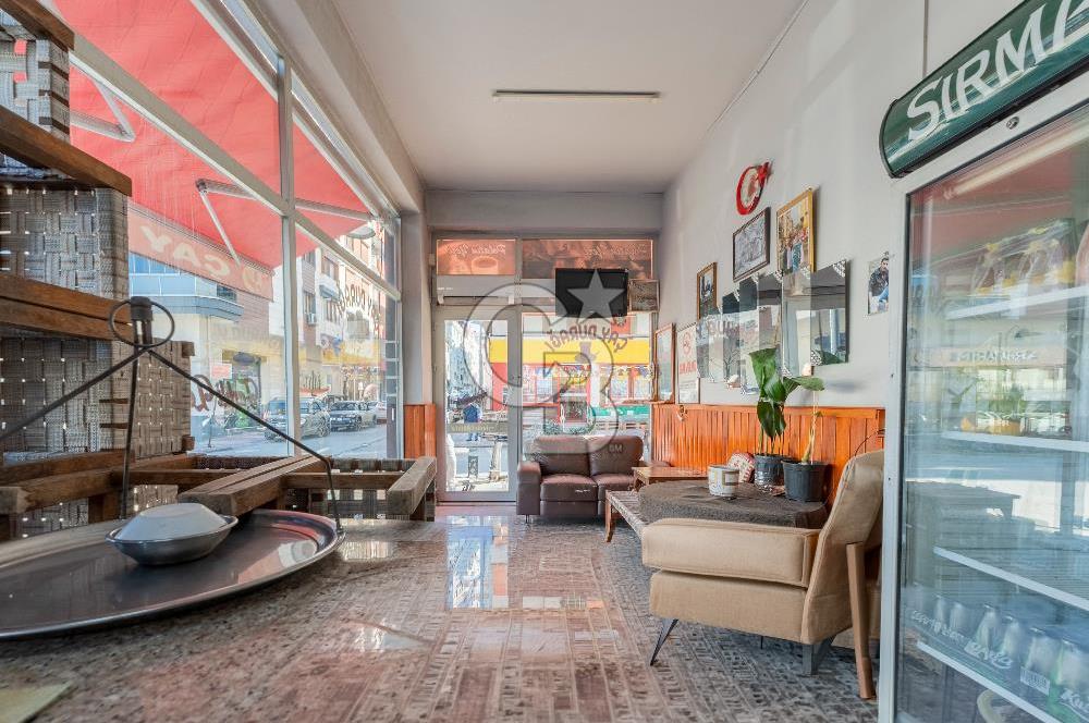 Manisa Merkez İşlek Cadde Üzerinde Satılık Köşe Dükkan