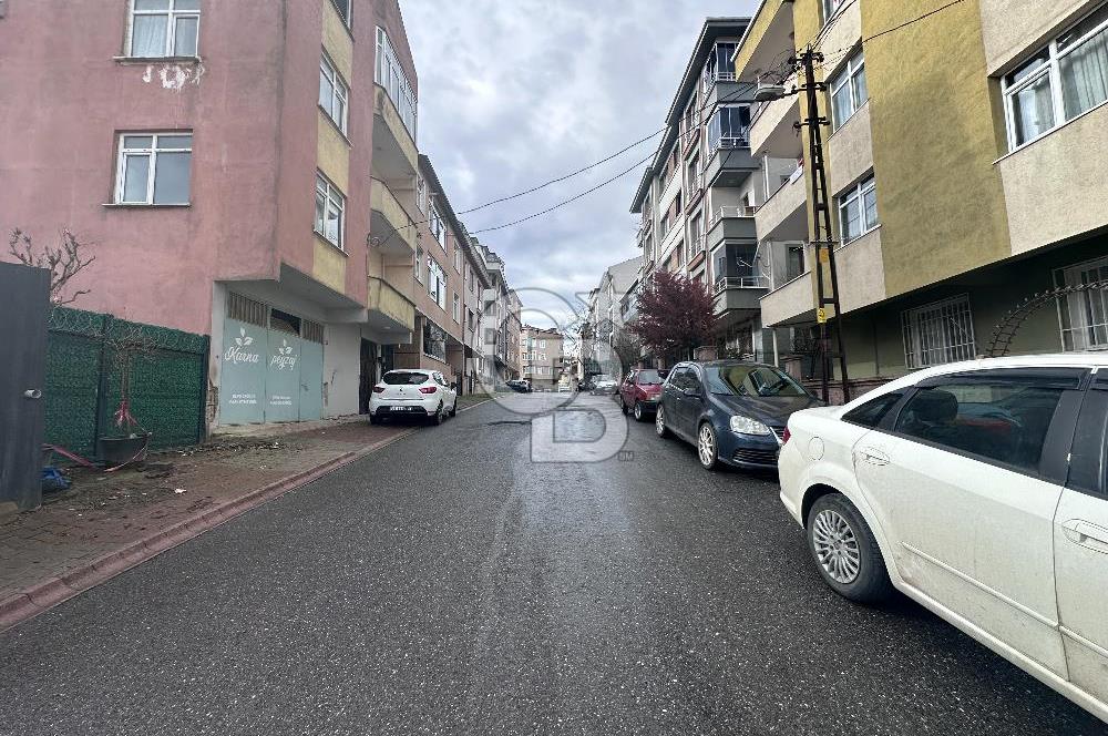 Ümraniyenin Merkezinde, Geniş Parselli ve Ferah Kullanım Alanlı