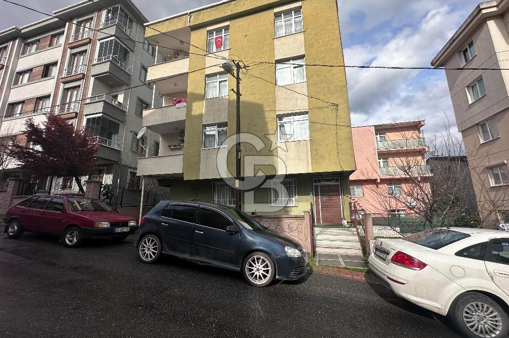 Ümraniyenin Merkezinde, Geniş Parselli ve Ferah Kullanım Alanlı