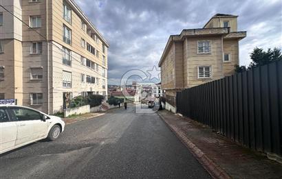 Ümraniyenin Merkezinde, Geniş Parselli ve Ferah Kullanım Alanlı